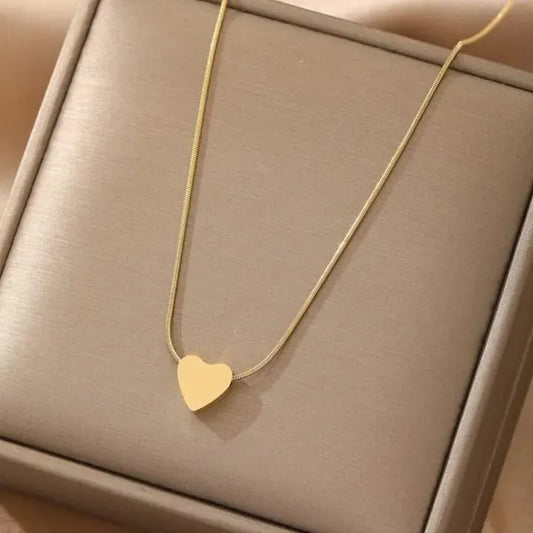 Charming Heart Pendant Necklace